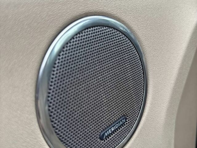 Белый Ленд Ровер Эвок, объемом двигателя 2 л и пробегом 181 тыс. км за 15800 $, фото 8 на Automoto.ua