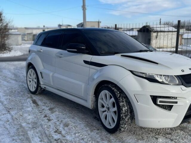 Белый Ленд Ровер Эвок, объемом двигателя 2.2 л и пробегом 209 тыс. км за 19500 $, фото 1 на Automoto.ua