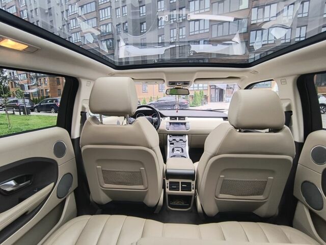 Білий Ленд Ровер Евок, об'ємом двигуна 2 л та пробігом 132 тис. км за 16500 $, фото 6 на Automoto.ua