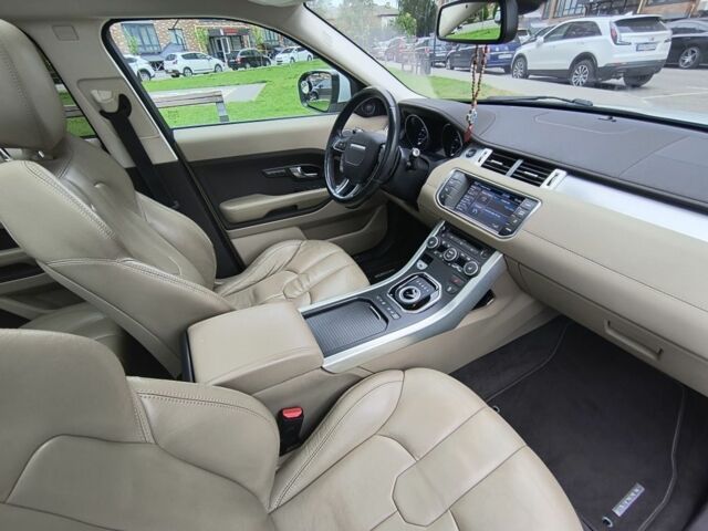 Білий Ленд Ровер Евок, об'ємом двигуна 2 л та пробігом 132 тис. км за 16500 $, фото 5 на Automoto.ua