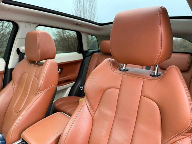 Белый Ленд Ровер Эвок, объемом двигателя 2 л и пробегом 125 тыс. км за 14800 $, фото 16 на Automoto.ua