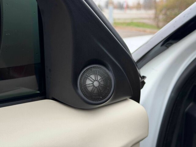 Белый Ленд Ровер Эвок, объемом двигателя 2 л и пробегом 125 тыс. км за 14800 $, фото 15 на Automoto.ua