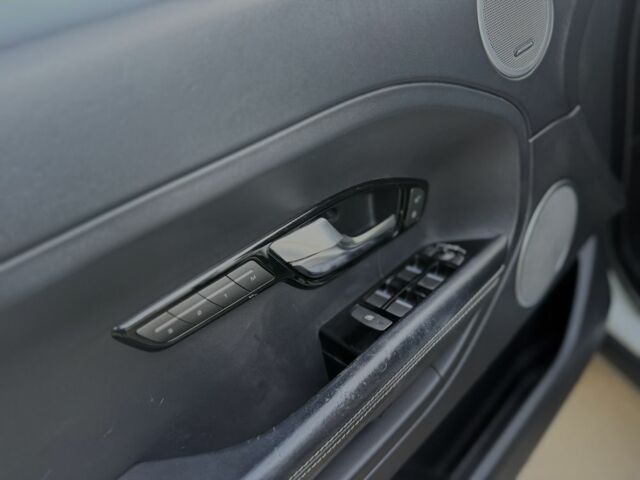 Ленд Ровер Эвок 2012 в Виннице на Automoto.ua Белый Ленд Ровер Эвок, объемом двигателя 2 л и пробегом 160 тыс. км за 16800 $, фото 14 на Automoto.ua