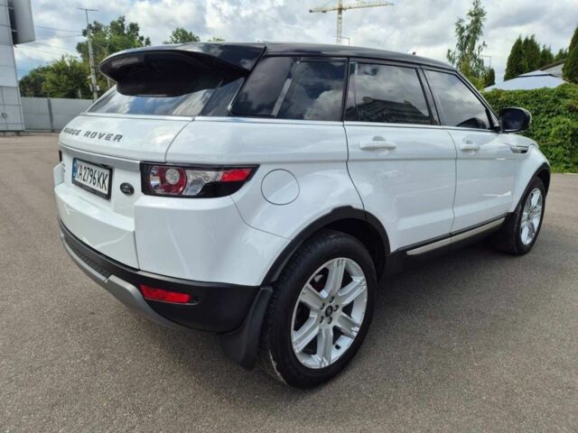 Белый Ленд Ровер Эвок, объемом двигателя 2.2 л и пробегом 126 тыс. км за 18000 $, фото 3 на Automoto.ua