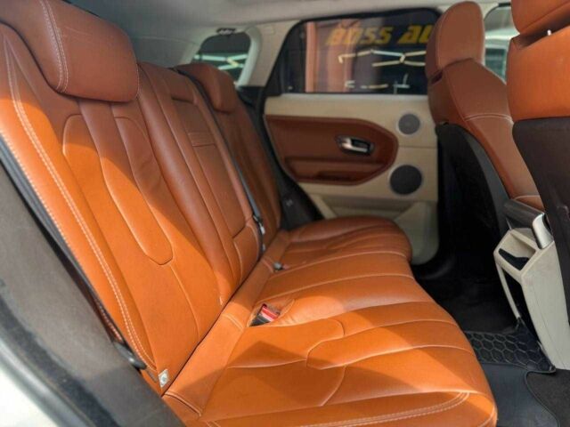 Белый Ленд Ровер Эвок, объемом двигателя 2 л и пробегом 267 тыс. км за 12700 $, фото 15 на Automoto.ua