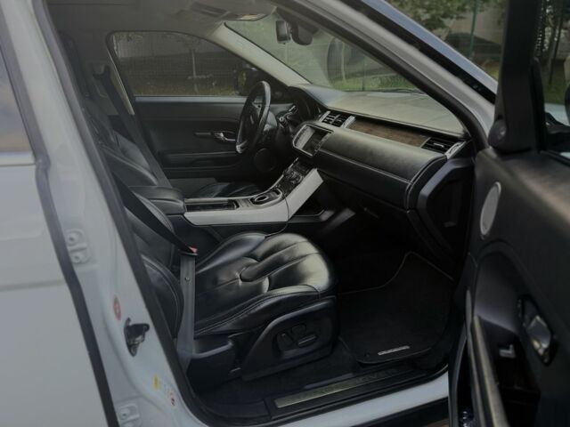 Ленд Ровер Эвок 2012 в Виннице на Automoto.ua Белый Ленд Ровер Эвок, объемом двигателя 2 л и пробегом 160 тыс. км за 16800 $, фото 12 на Automoto.ua