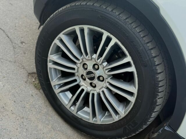 Ленд Ровер Эвок 2012 в Виннице на Automoto.ua Белый Ленд Ровер Эвок, объемом двигателя 2 л и пробегом 160 тыс. км за 16800 $, фото 21 на Automoto.ua