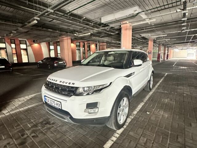 Белый Ленд Ровер Эвок, объемом двигателя 2.2 л и пробегом 168 тыс. км за 19000 $, фото 21 на Automoto.ua