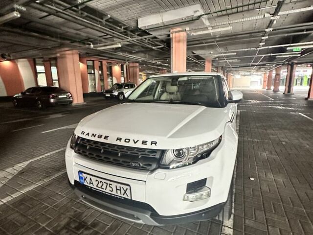 Белый Ленд Ровер Эвок, объемом двигателя 2.2 л и пробегом 168 тыс. км за 19000 $, фото 18 на Automoto.ua