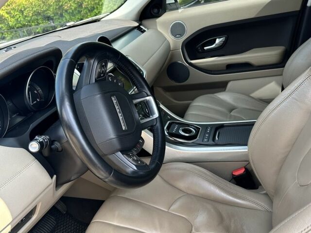 Белый Ленд Ровер Эвок, объемом двигателя 2.2 л и пробегом 168 тыс. км за 19000 $, фото 12 на Automoto.ua