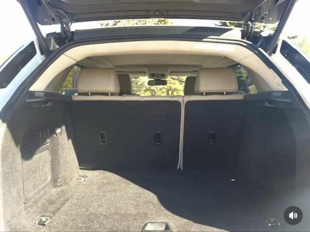 Білий Ленд Ровер Евок, об'ємом двигуна 2 л та пробігом 84 тис. км за 13500 $, фото 6 на Automoto.ua