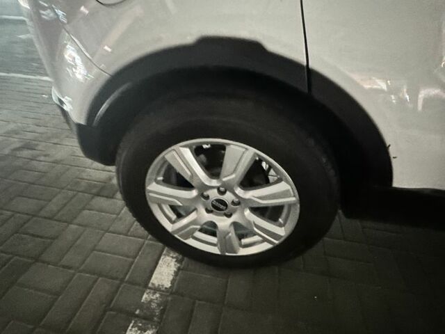 Белый Ленд Ровер Эвок, объемом двигателя 2.2 л и пробегом 168 тыс. км за 19000 $, фото 15 на Automoto.ua