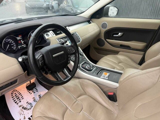 Белый Ленд Ровер Эвок, объемом двигателя 2 л и пробегом 180 тыс. км за 11600 $, фото 4 на Automoto.ua