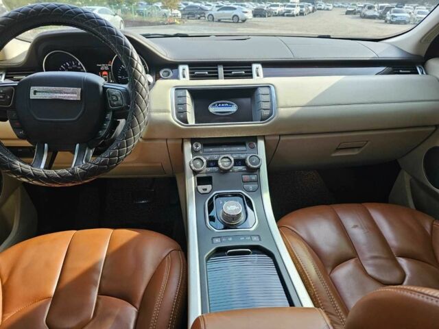 Белый Ленд Ровер Эвок, объемом двигателя 2.2 л и пробегом 178 тыс. км за 5500 $, фото 6 на Automoto.ua