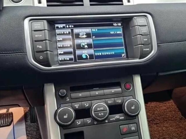 Ленд Ровер Эвок 2015 в Киеве на Automoto.ua Белый Ленд Ровер Эвок, объемом двигателя 2.2 л и пробегом 108 тыс. км за 16500 $, фото 11 на Automoto.ua