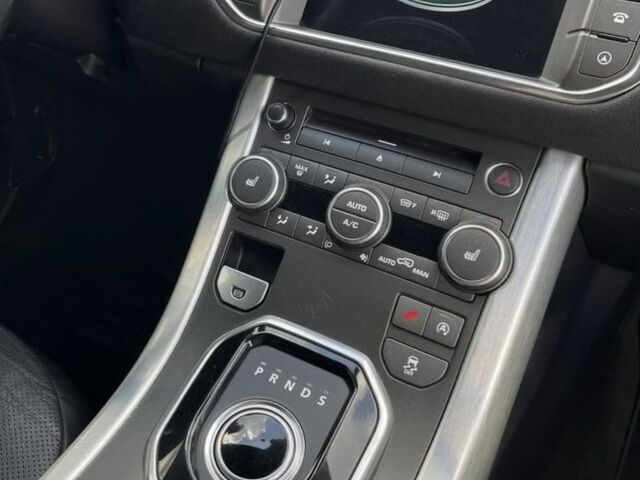 Белый Ленд Ровер Эвок, объемом двигателя 2 л и пробегом 180 тыс. км за 19800 $, фото 6 на Automoto.ua