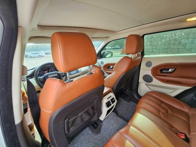 Белый Ленд Ровер Эвок, объемом двигателя 2.2 л и пробегом 178 тыс. км за 5500 $, фото 5 на Automoto.ua