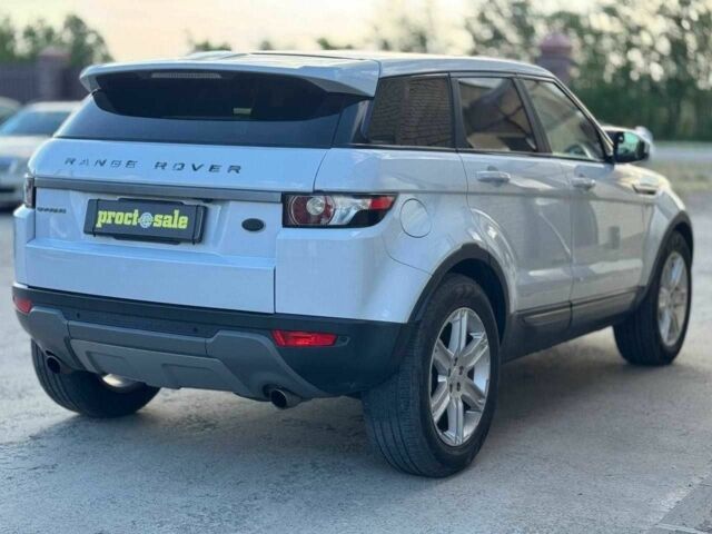 Білий Ленд Ровер Евок, об'ємом двигуна 2 л та пробігом 174 тис. км за 13950 $, фото 6 на Automoto.ua