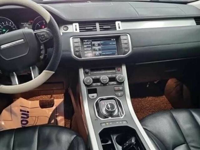 Ленд Ровер Эвок 2015 в Киеве на Automoto.ua Белый Ленд Ровер Эвок, объемом двигателя 2.2 л и пробегом 108 тыс. км за 16500 $, фото 8 на Automoto.ua