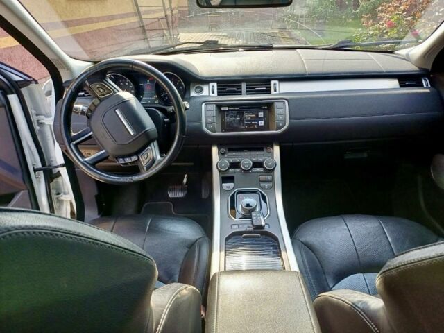 Білий Ленд Ровер Евок, об'ємом двигуна 2 л та пробігом 116 тис. км за 21300 $, фото 6 на Automoto.ua