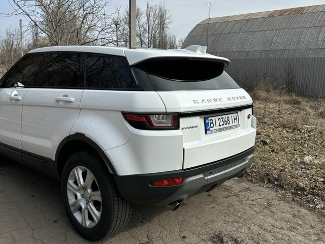 Белый Ленд Ровер Эвок, объемом двигателя 2 л и пробегом 100 тыс. км за 19800 $, фото 4 на Automoto.ua