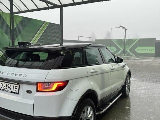 Белый Ленд Ровер Эвок, объемом двигателя 2 л и пробегом 206 тыс. км за 24000 $, фото 1 на Automoto.ua