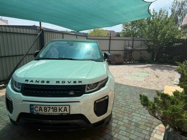 Белый Ленд Ровер Эвок, объемом двигателя 2 л и пробегом 96 тыс. км за 22500 $, фото 2 на Automoto.ua