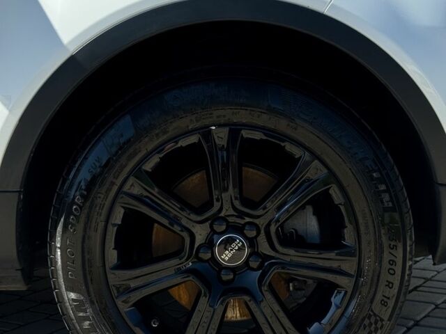 Белый Ленд Ровер Эвок, объемом двигателя 2 л и пробегом 134 тыс. км за 23400 $, фото 3 на Automoto.ua