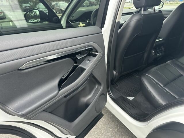 Білий Ленд Ровер Евок, об'ємом двигуна 2 л та пробігом 92 тис. км за 34000 $, фото 12 на Automoto.ua