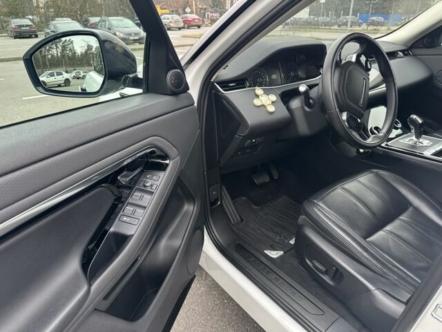 Білий Ленд Ровер Евок, об'ємом двигуна 2 л та пробігом 92 тис. км за 34000 $, фото 17 на Automoto.ua