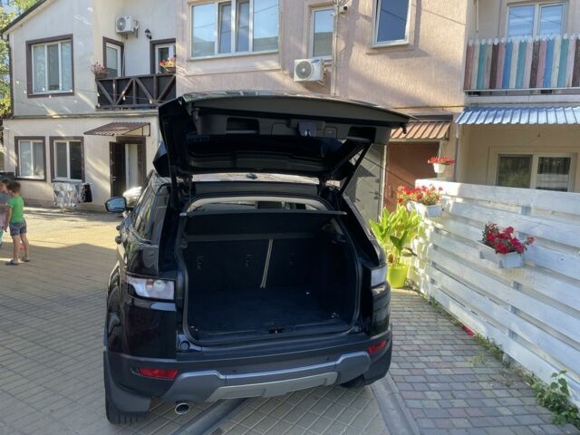 Чорний Ленд Ровер Евок, об'ємом двигуна 2.2 л та пробігом 235 тис. км за 16000 $, фото 3 на Automoto.ua