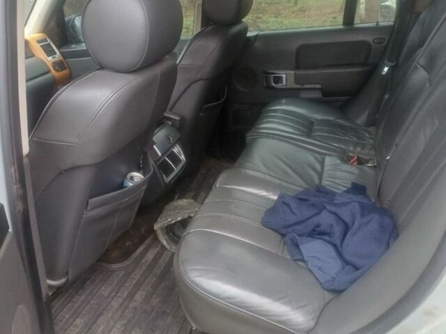 Черный Ленд Ровер Эвок, объемом двигателя 3 л и пробегом 400 тыс. км за 2700 $, фото 4 на Automoto.ua