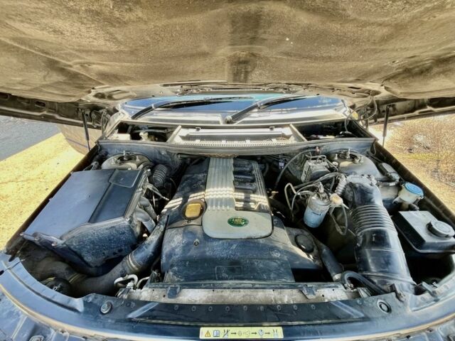 Черный Ленд Ровер Эвок, объемом двигателя 3 л и пробегом 300 тыс. км за 3000 $, фото 7 на Automoto.ua