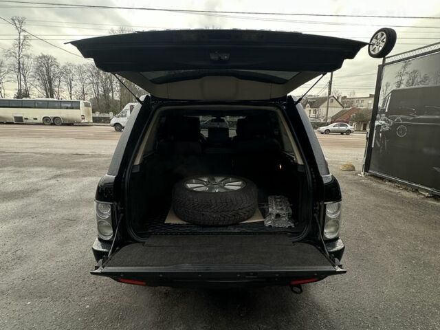 Черный Ленд Ровер Эвок, объемом двигателя 4.2 л и пробегом 307 тыс. км за 8999 $, фото 6 на Automoto.ua