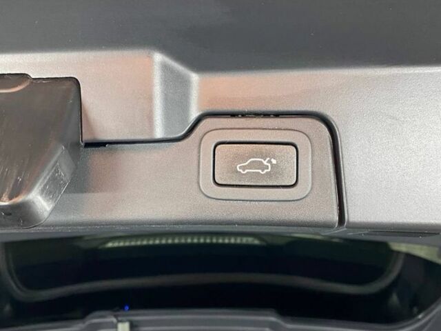 Чорний Ленд Ровер Евок, об'ємом двигуна 2 л та пробігом 155 тис. км за 18500 $, фото 22 на Automoto.ua