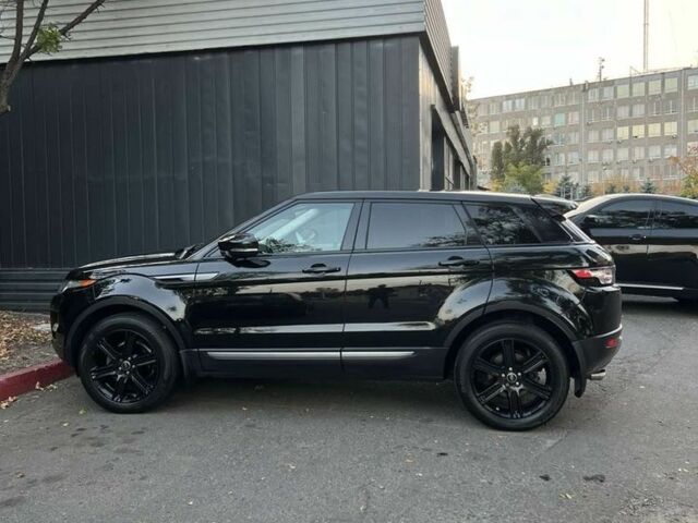 Черный Ленд Ровер Эвок, объемом двигателя 2 л и пробегом 157 тыс. км за 14999 $, фото 6 на Automoto.ua