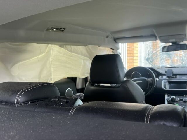 Черный Ленд Ровер Эвок, объемом двигателя 2.2 л и пробегом 170 тыс. км за 8700 $, фото 4 на Automoto.ua