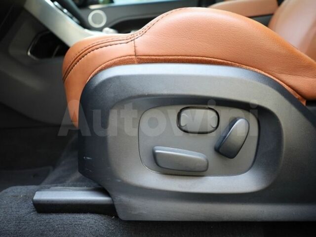 Черный Ленд Ровер Эвок, объемом двигателя 2.2 л и пробегом 78 тыс. км за 25500 $, фото 14 на Automoto.ua