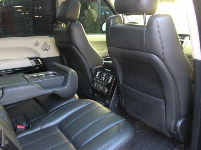 Черный Ленд Ровер Эвок, объемом двигателя 3 л и пробегом 103 тыс. км за 32900 $, фото 16 на Automoto.ua