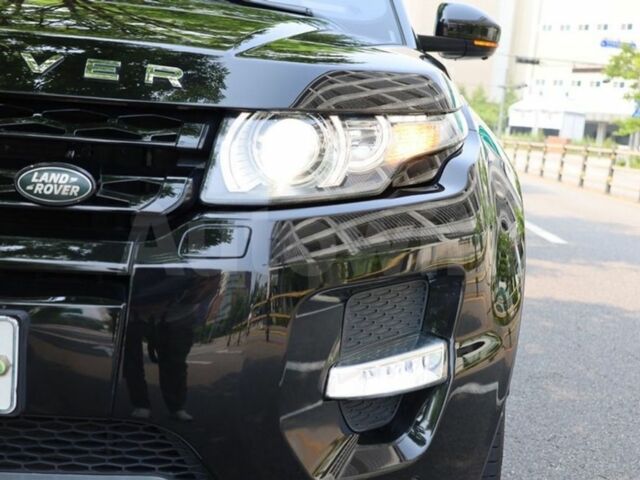 Черный Ленд Ровер Эвок, объемом двигателя 2.2 л и пробегом 78 тыс. км за 25500 $, фото 3 на Automoto.ua