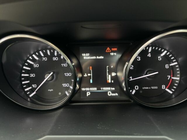 Чорний Ленд Ровер Евок, об'ємом двигуна 2 л та пробігом 115 тис. км за 19000 $, фото 8 на Automoto.ua