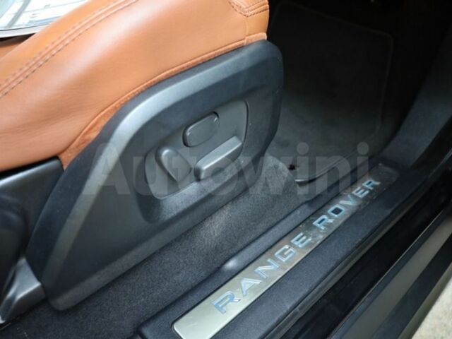 Черный Ленд Ровер Эвок, объемом двигателя 2.2 л и пробегом 78 тыс. км за 25500 $, фото 16 на Automoto.ua