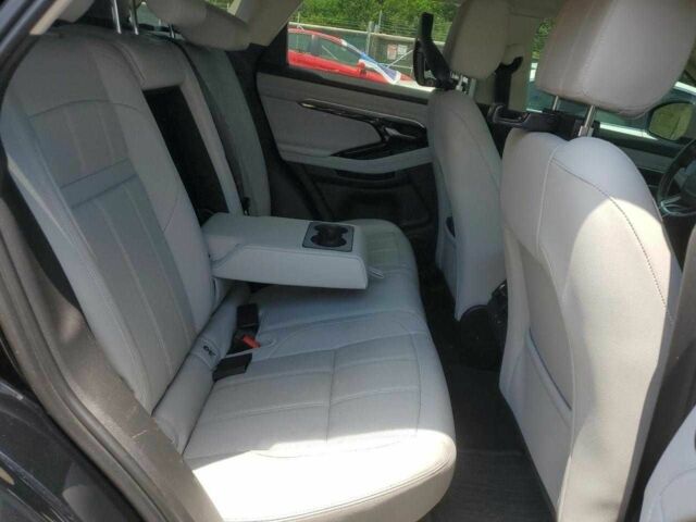 Черный Ленд Ровер Эвок, объемом двигателя 2 л и пробегом 31 тыс. км за 9000 $, фото 9 на Automoto.ua