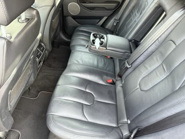 Червоний Ленд Ровер Евок, об'ємом двигуна 2.2 л та пробігом 176 тис. км за 15900 $, фото 18 на Automoto.ua