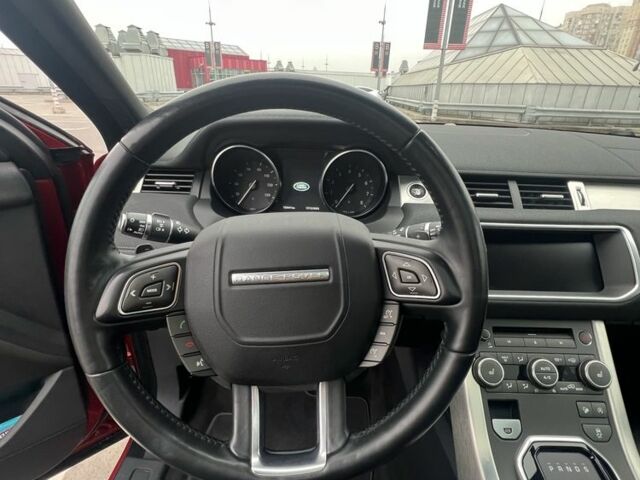 Красный Ленд Ровер Эвок, объемом двигателя 2 л и пробегом 133 тыс. км за 18500 $, фото 6 на Automoto.ua