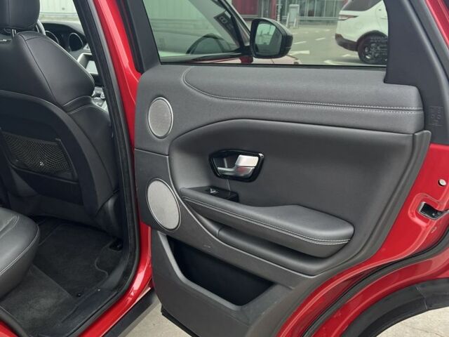 Красный Ленд Ровер Эвок, объемом двигателя 2 л и пробегом 133 тыс. км за 18500 $, фото 15 на Automoto.ua