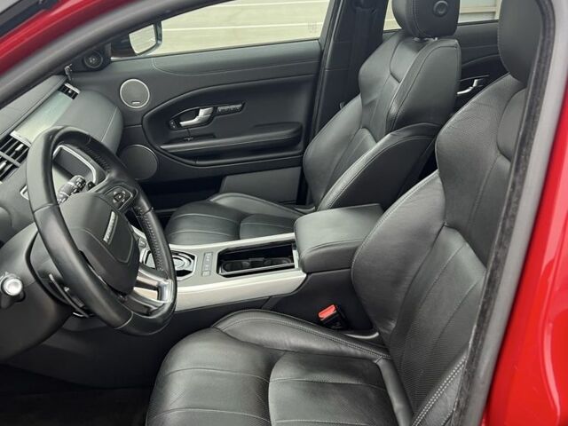 Красный Ленд Ровер Эвок, объемом двигателя 2 л и пробегом 133 тыс. км за 18500 $, фото 5 на Automoto.ua