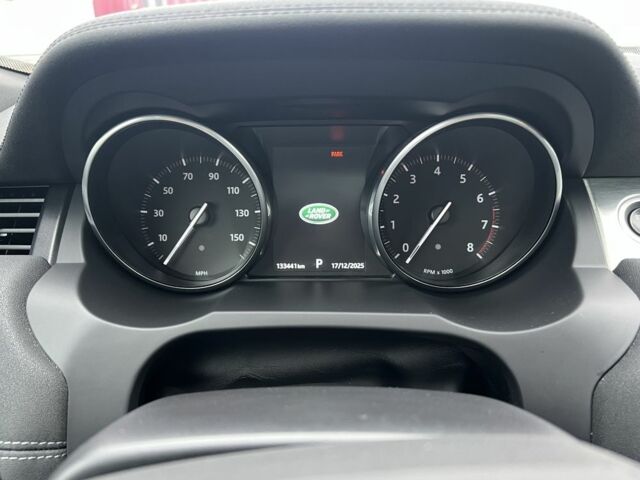 Красный Ленд Ровер Эвок, объемом двигателя 2 л и пробегом 133 тыс. км за 18500 $, фото 7 на Automoto.ua