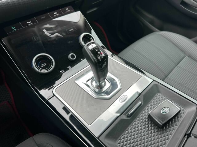 Красный Ленд Ровер Эвок, объемом двигателя 2 л и пробегом 84 тыс. км за 33900 $, фото 11 на Automoto.ua