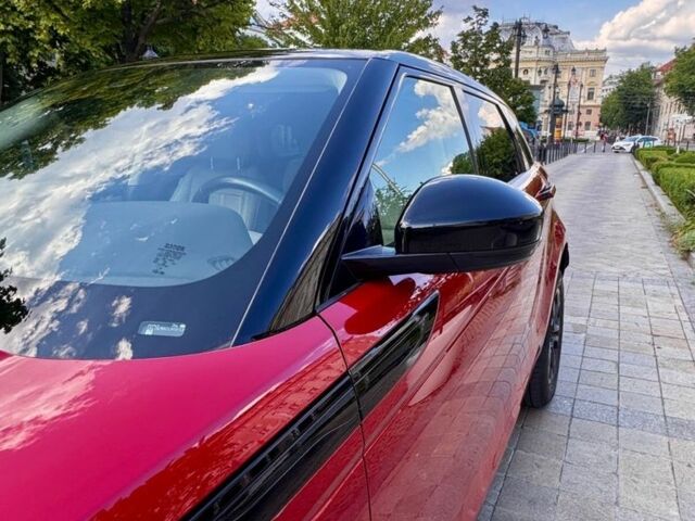 Красный Ленд Ровер Эвок, объемом двигателя 2 л и пробегом 106 тыс. км за 43000 $, фото 2 на Automoto.ua